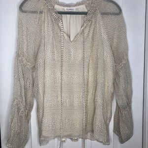 Boho blouse with so many details!